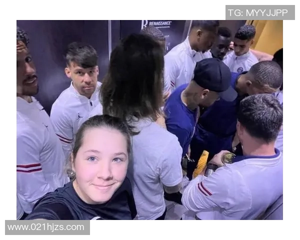 球星自拍足球挑战赛掀起全球热潮球迷互动新玩法再创社交媒体新纪录 球星自拍足球挑战赛掀起全球热潮球迷互动新玩法再创社交媒体新纪录